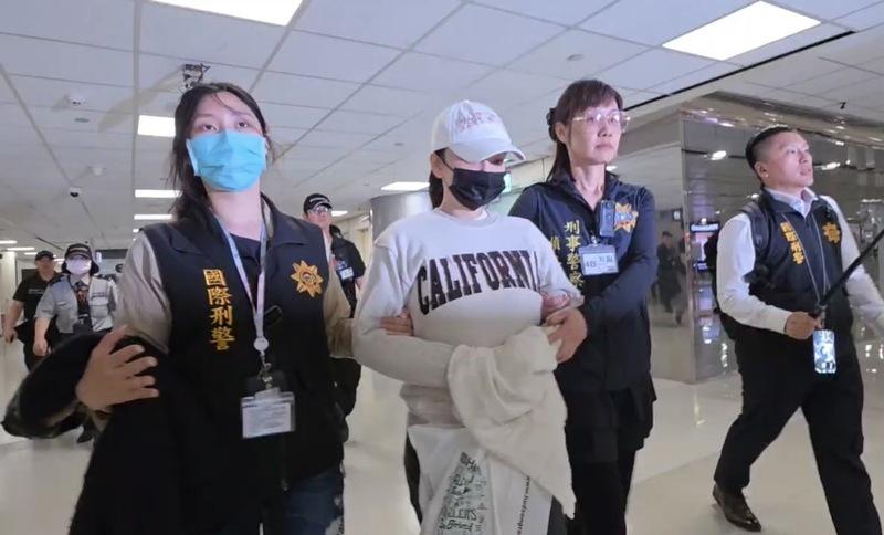 「太陽花女王」劉喬安遭押解返台！潛逃美國7年還涉毒　遭5地通緝落網