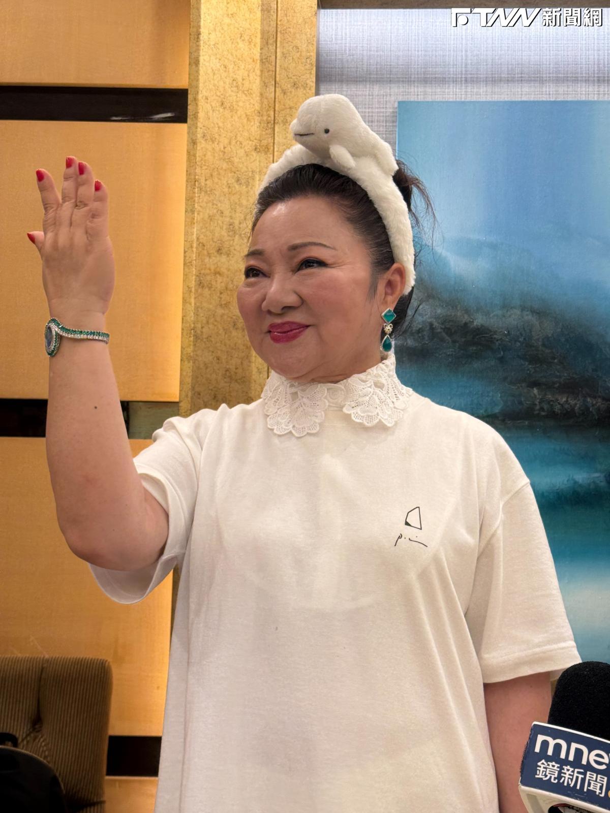 白冰冰5000萬珠寶穿上身如行走豪宅！單身多年想跟鮮肉談戀愛　放話「去高中海選」