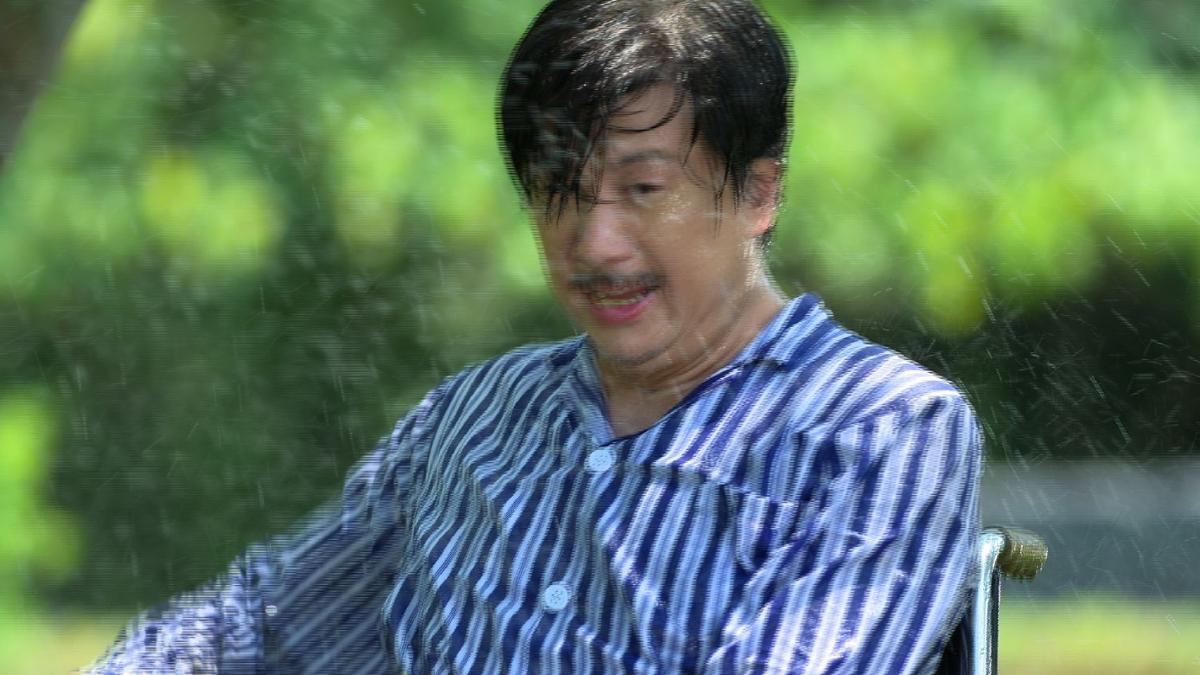 惡人沒落魄得久！《豆腐媽媽》吳皓昇中風遭虐　戲外竟笑喊：現世報來了